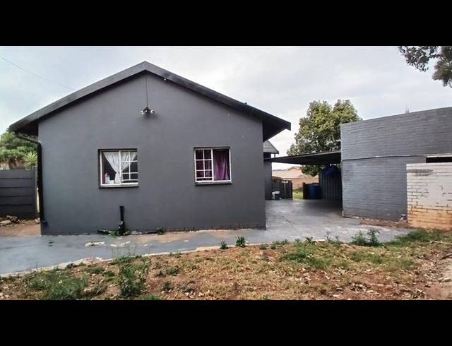 3 BEDROOM HOUSE FOR SALE IN BIRCHLEIGH